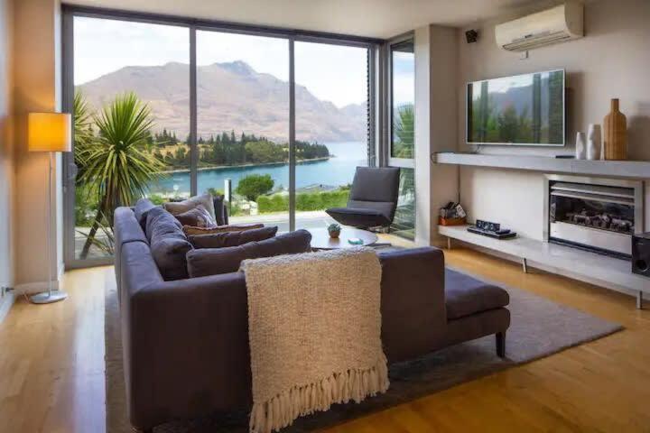 Stunning Lakeview 1 Bedroom Apartment Queenstown Eksteriør billede